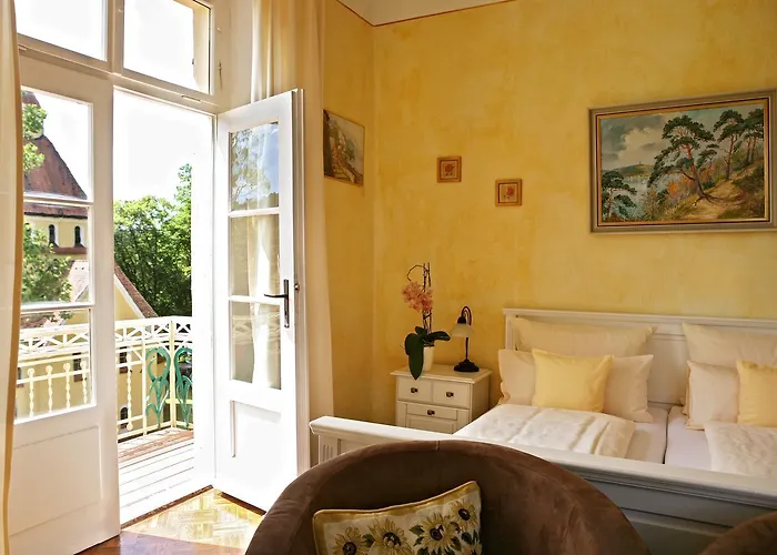 Rhoen Waldcafe St. Georg فندق ستاتسباد بروكينو
